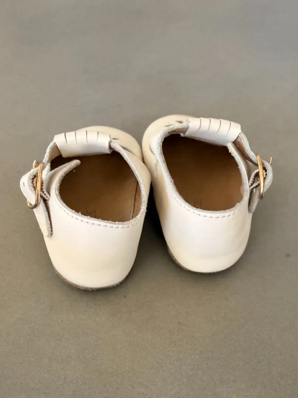 Deer Grace Ivory Leather T-Strap Shoes Toddler Size 4